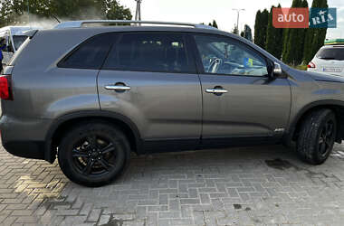 Внедорожник / Кроссовер Kia Sorento 2013 в 