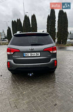 Внедорожник / Кроссовер Kia Sorento 2013 в 