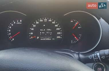 Внедорожник / Кроссовер Kia Sorento 2013 в 