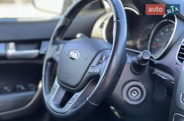 Внедорожник / Кроссовер Kia Sorento 2013 в 
