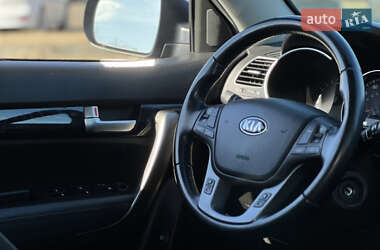 Внедорожник / Кроссовер Kia Sorento 2013 в 