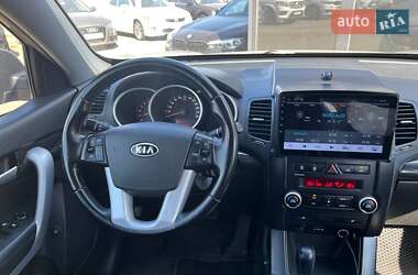 Внедорожник / Кроссовер Kia Sorento 2011 в 