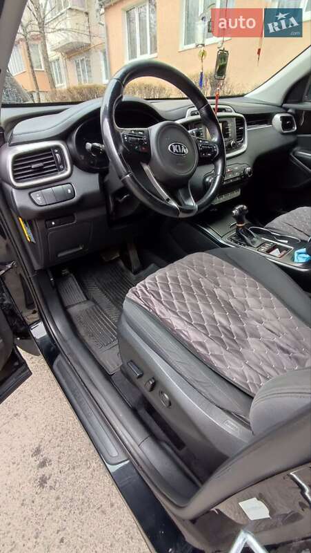 Внедорожник / Кроссовер Kia Sorento 2015 в Тернополе фото 3 Внедорожник / Кроссовер Kia Sorento 2015 в Тернополе