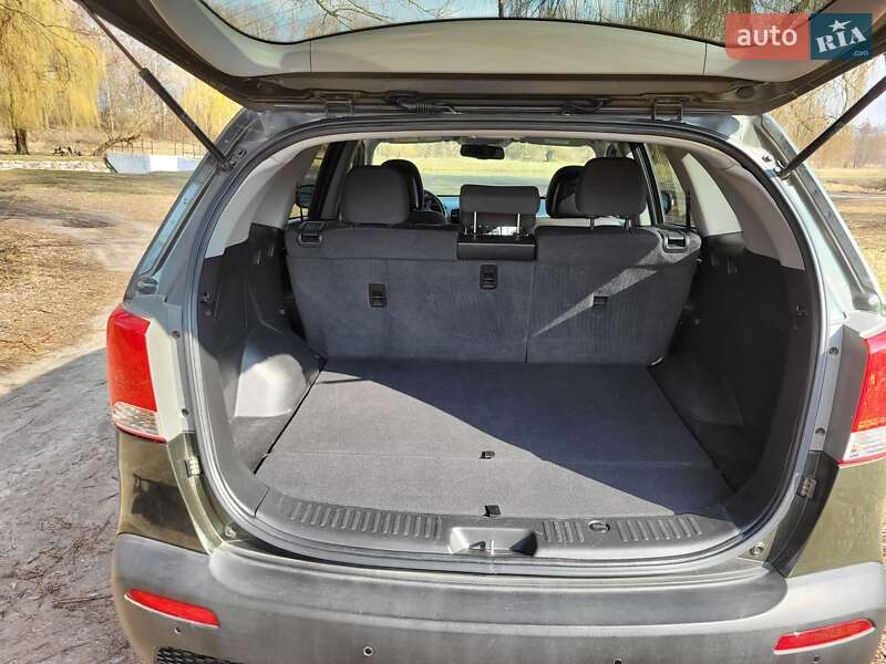 Внедорожник / Кроссовер Kia Sorento 2012 в Нежине
