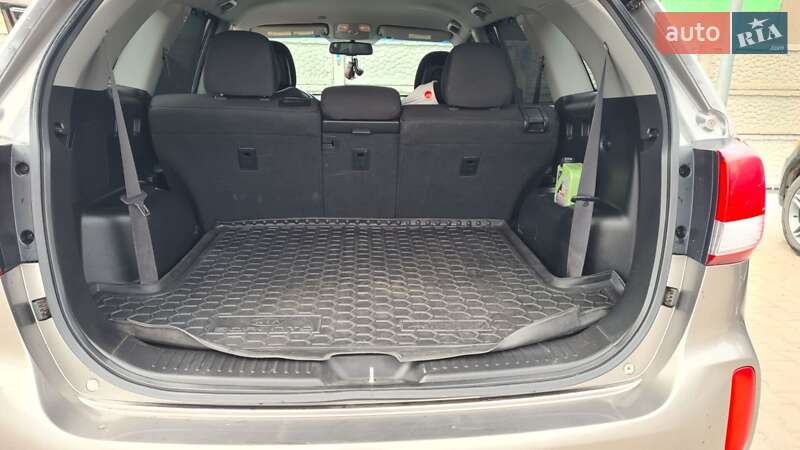 Позашляховик / Кросовер Kia Sorento 2014 в Кривому Розі