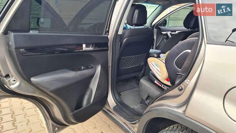 Позашляховик / Кросовер Kia Sorento 2014 в Кривому Розі