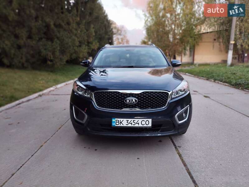 Позашляховик / Кросовер Kia Sorento 2016 в Рівному