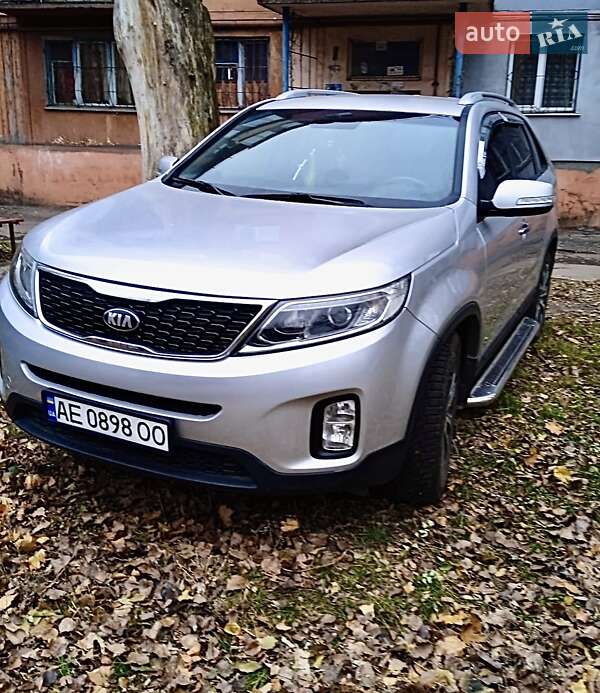 Внедорожник / Кроссовер Kia Sorento 2012 в 