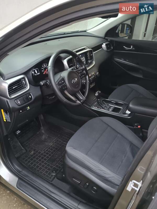Внедорожник / Кроссовер Kia Sorento 2017 в Коломые