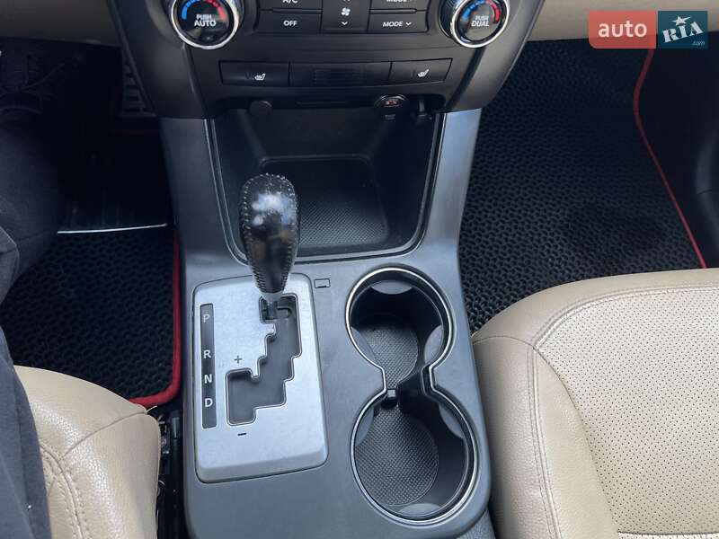 Внедорожник / Кроссовер Kia Sorento 2011 в Белогорье