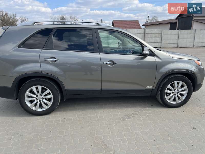 Внедорожник / Кроссовер Kia Sorento 2011 в Белогорье