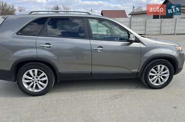 Внедорожник / Кроссовер Kia Sorento 2011 в 