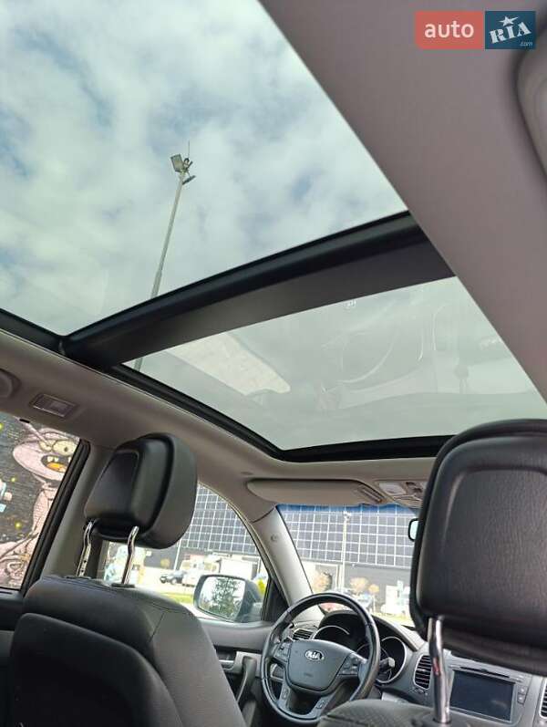 Внедорожник / Кроссовер Kia Sorento 2012 в Луцке