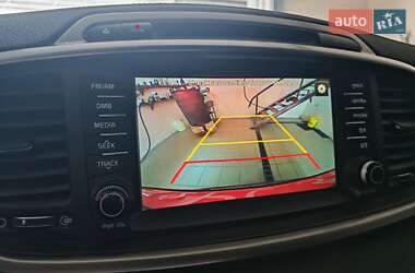 Внедорожник / Кроссовер Kia Sorento 2015 в 