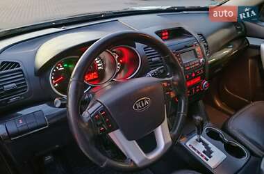Внедорожник / Кроссовер Kia Sorento 2010 в 