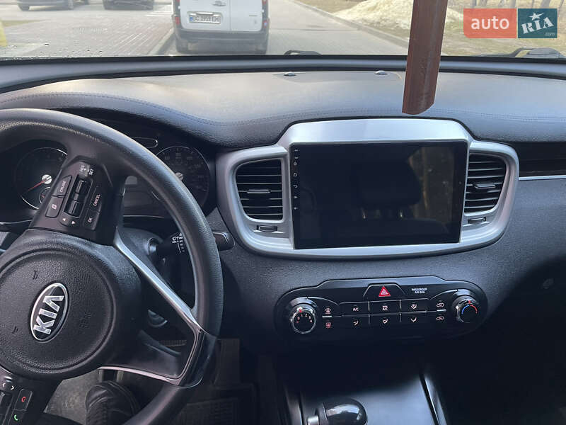 Внедорожник / Кроссовер Kia Sorento 2016 в Львове