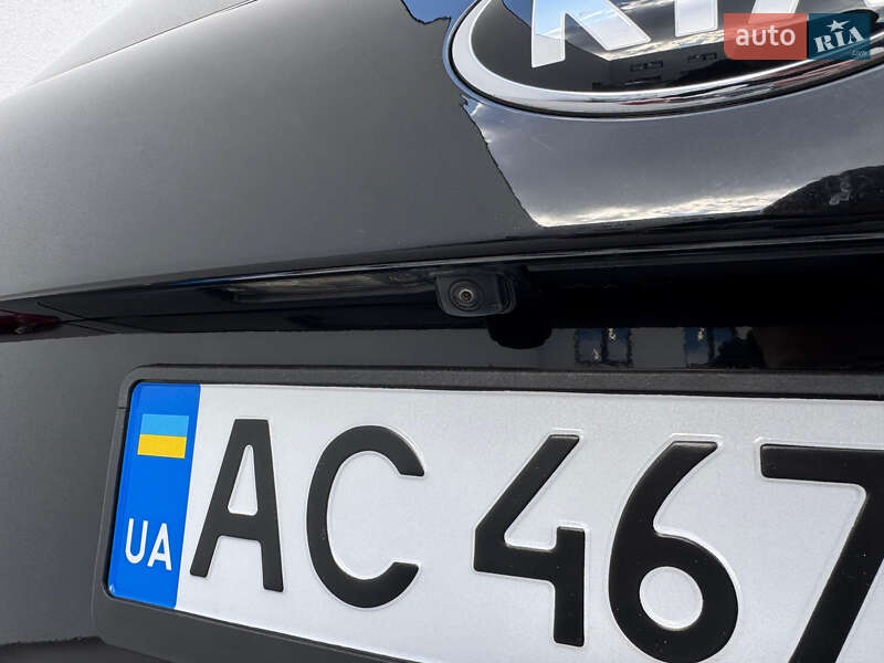 Позашляховик / Кросовер Kia Sorento 2012 в Луцьку