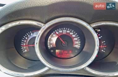 Внедорожник / Кроссовер Kia Sorento 2010 в 
