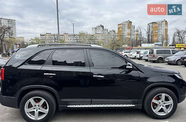 Внедорожник / Кроссовер Kia Sorento 2010 в 