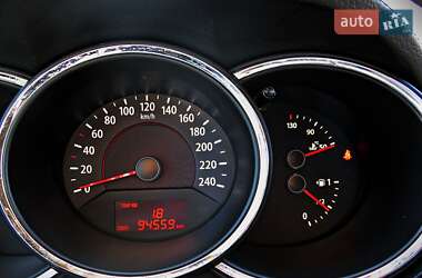 Внедорожник / Кроссовер Kia Sorento 2012 в 