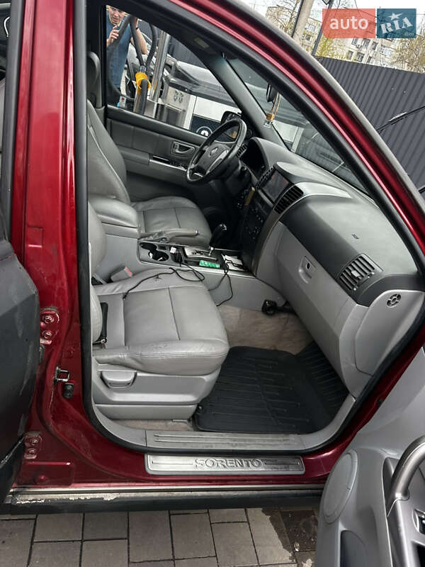 Внедорожник / Кроссовер Kia Sorento 2006 в Павлограде