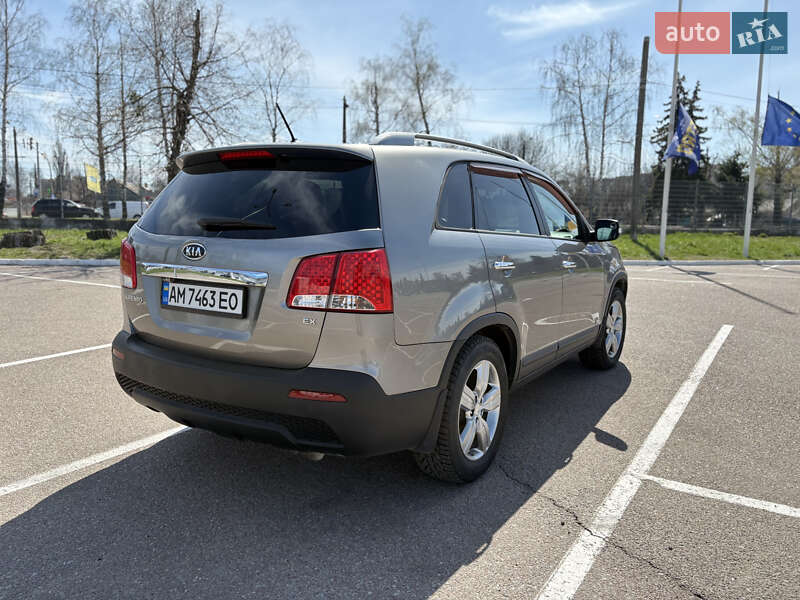 Позашляховик / Кросовер Kia Sorento 2012 в Житомирі