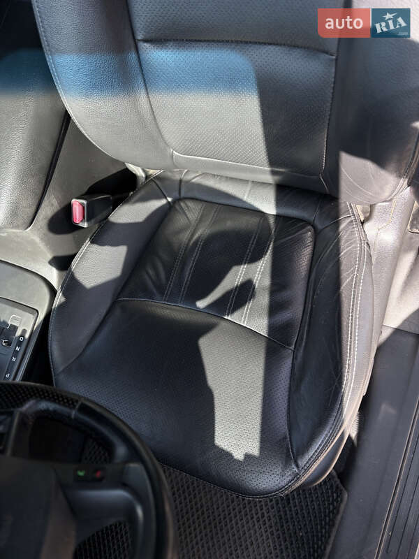 Позашляховик / Кросовер Kia Sorento 2012 в Житомирі