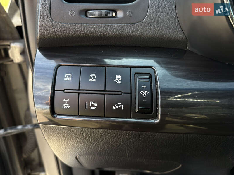 Позашляховик / Кросовер Kia Sorento 2012 в Житомирі