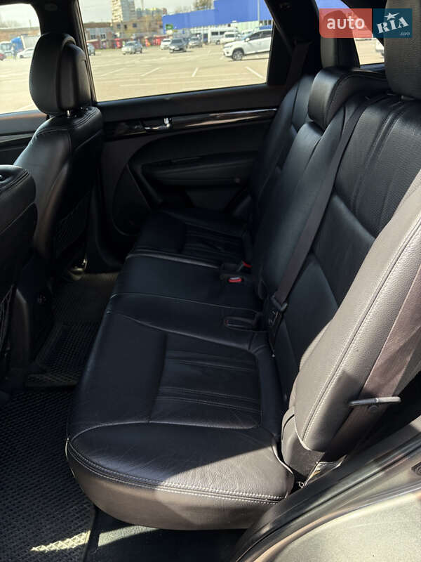 Позашляховик / Кросовер Kia Sorento 2012 в Житомирі