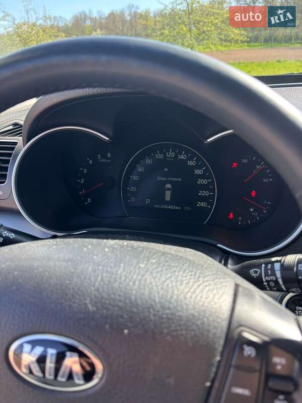 Позашляховик / Кросовер Kia Sorento 2014 в Івано-Франківську