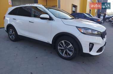 Позашляховик / Кросовер Kia Sorento 2018 в 