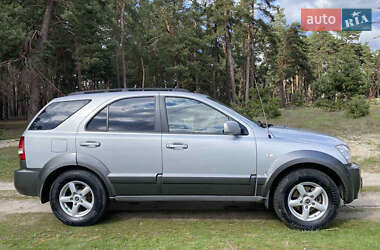 Позашляховик / Кросовер Kia Sorento 2005 в 