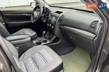 Внедорожник / Кроссовер Kia Sorento 2011 в 