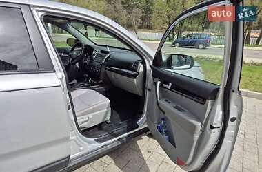 Позашляховик / Кросовер Kia Sorento 2013 в 