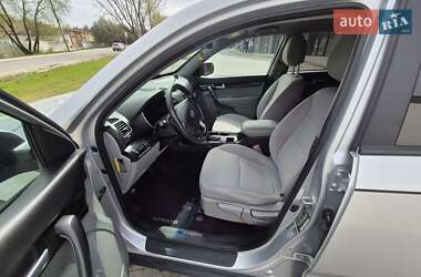 Позашляховик / Кросовер Kia Sorento 2013 в 