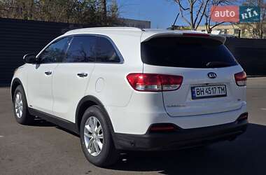 Внедорожник / Кроссовер Kia Sorento 2016 в 