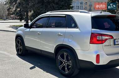 Позашляховик / Кросовер Kia Sorento 2012 в 
