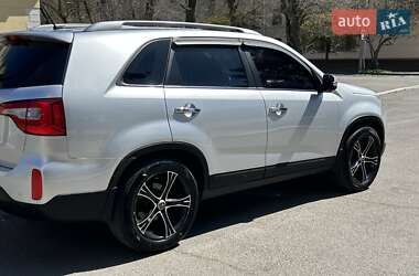 Позашляховик / Кросовер Kia Sorento 2012 в 