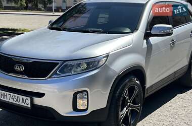 Позашляховик / Кросовер Kia Sorento 2012 в 