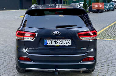 Позашляховик / Кросовер Kia Sorento 2015 в 