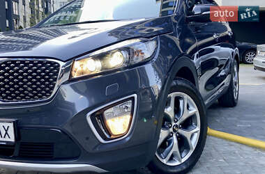 Позашляховик / Кросовер Kia Sorento 2015 в 