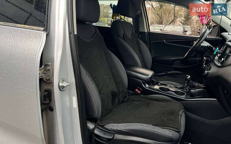 Внедорожник / Кроссовер Kia Sorento 2016 в Ивано-Франковске