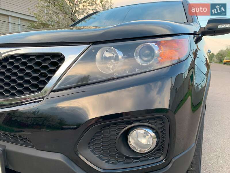 Позашляховик / Кросовер Kia Sorento 2011 в Чернігові