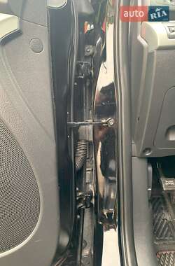 Внедорожник / Кроссовер Kia Sorento 2011 в 