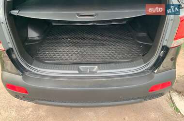 Внедорожник / Кроссовер Kia Sorento 2011 в 