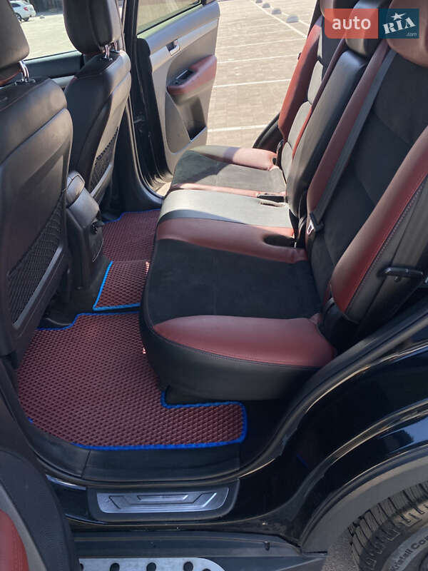 Позашляховик / Кросовер Kia Sorento 2011 в Житомирі