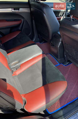 Позашляховик / Кросовер Kia Sorento 2011 в 