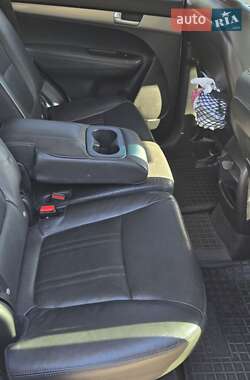 Внедорожник / Кроссовер Kia Sorento 2014 в 