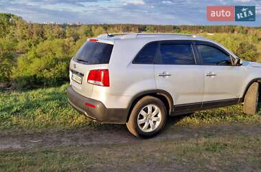 Позашляховик / Кросовер Kia Sorento 2013 в 