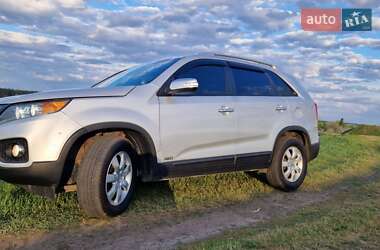 Позашляховик / Кросовер Kia Sorento 2013 в 